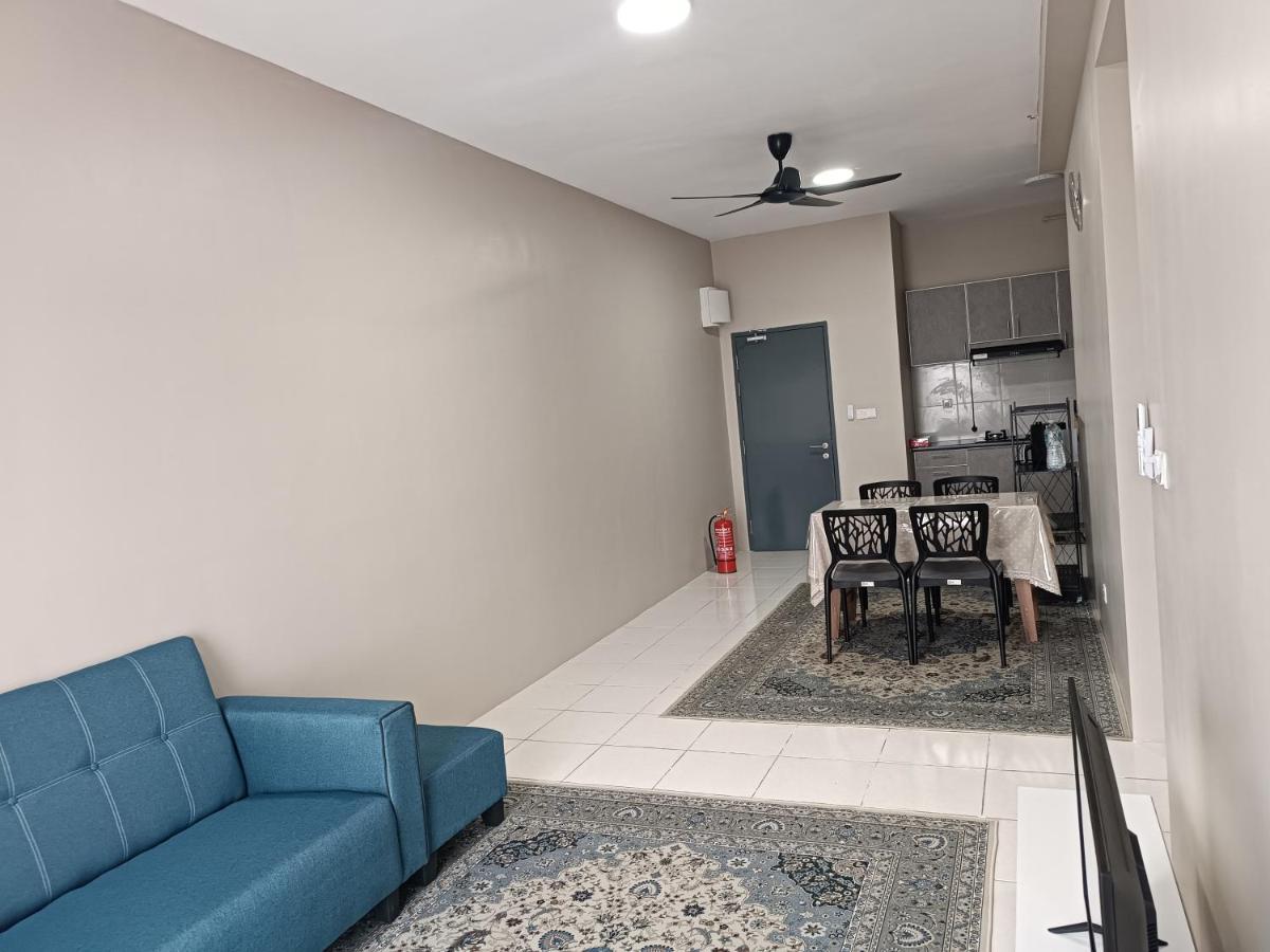 Aisy Homestay Putrajaya Cyberjaya Klia Kampung Dengkil Eksteriør billede